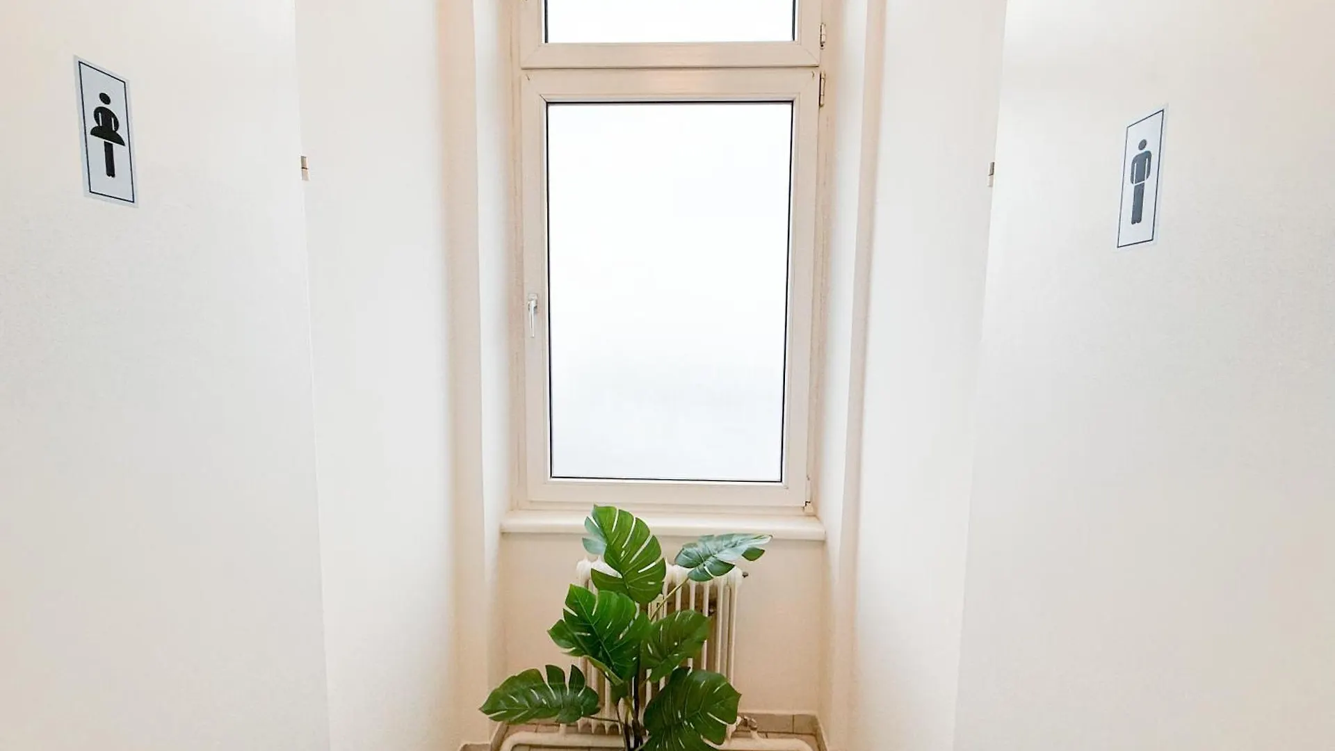Stay At 140 Viena Albergue